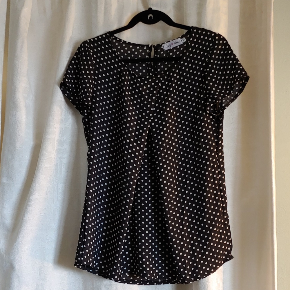 Black and white polka dot top